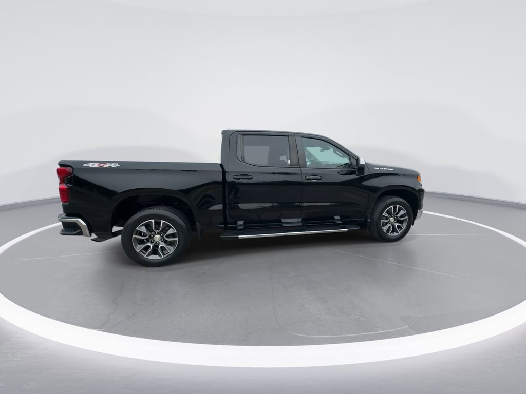 Used 2023 Chevrolet Silverado 1500 LT AWD/4WD image 9