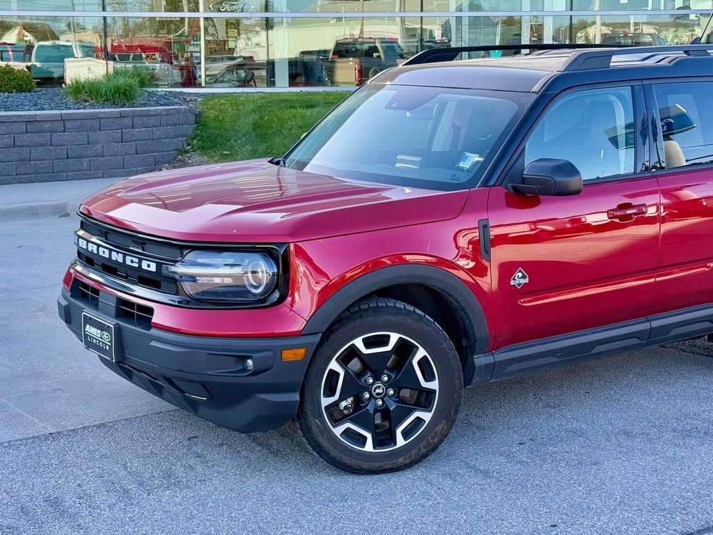 Certified 2021 Ford Bronco Sport Outer Banks AWD/4WD image 2