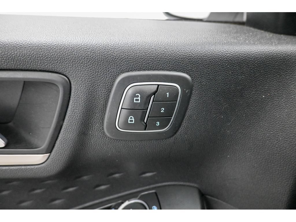 Used 2020 Ford Escape SEL AWD/4WD image 31