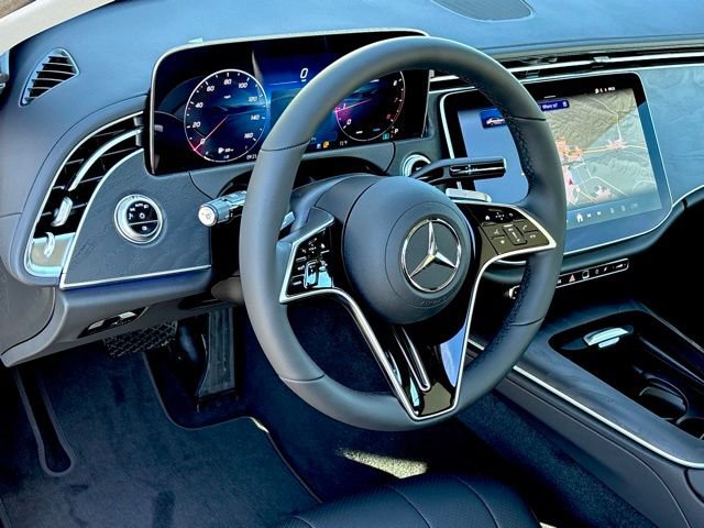 New 2026 Mercedes-Benz E 350 4MATIC Sedan image 17