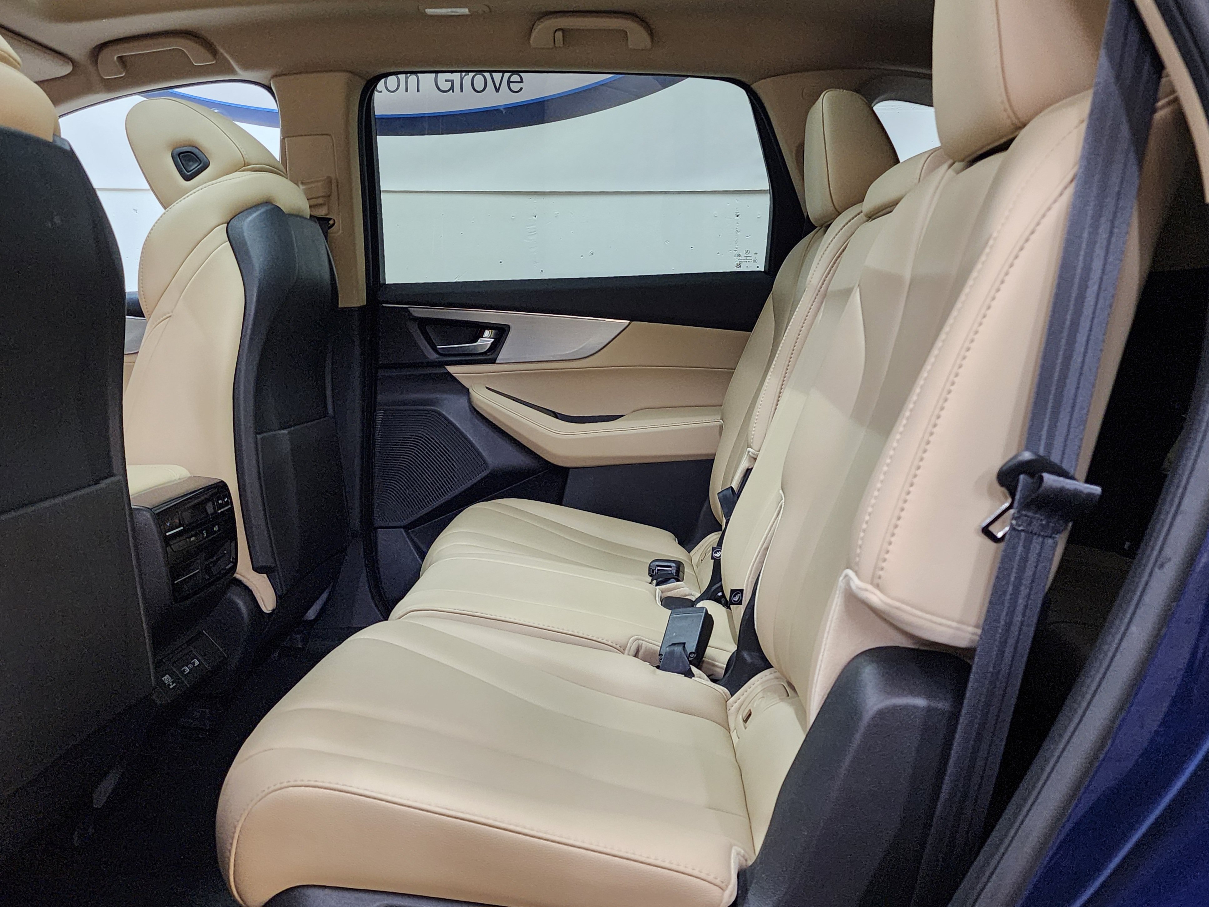 Used 2022 Acura MDX SH-AWD image 18