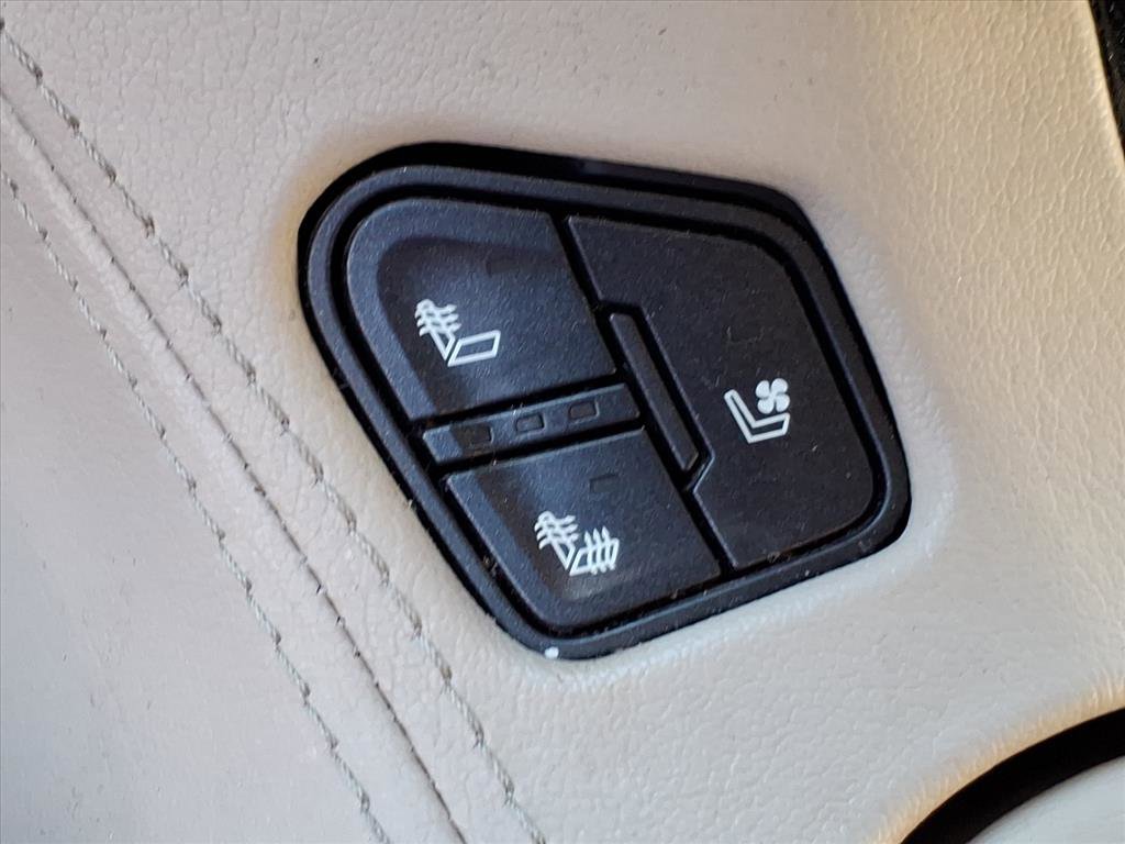 Used 2019 GMC Yukon Denali w/ Open Road Package image 13