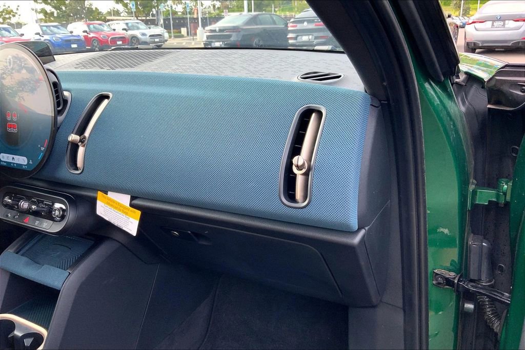 Certified 2025 MINI Cooper Countryman S image 17