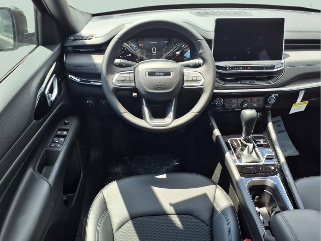 New 2026 Jeep Compass Latitude AWD/4WD image 13
