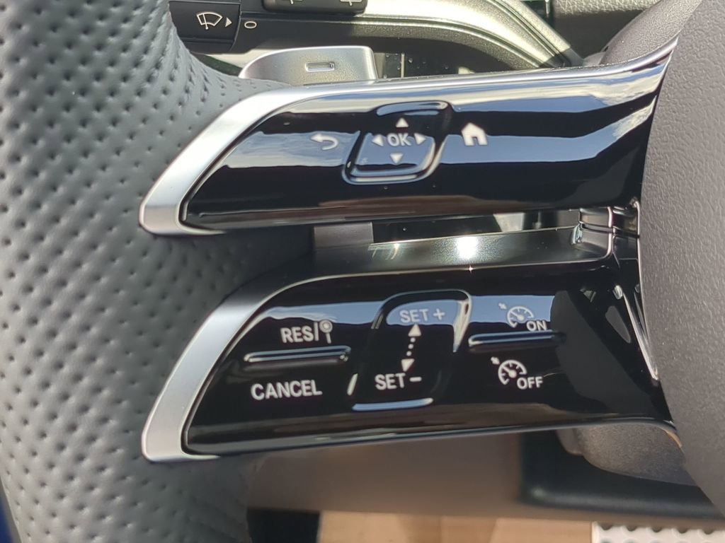 Used 2025 Mercedes-Benz GLA 250 image 11