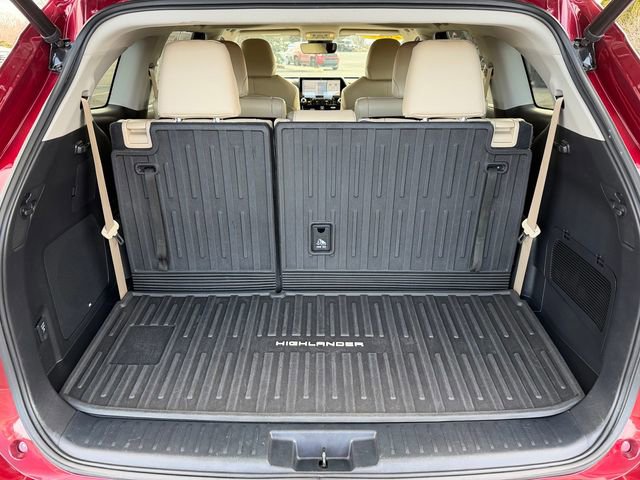 Certified 2022 Toyota Highlander Limited image 17