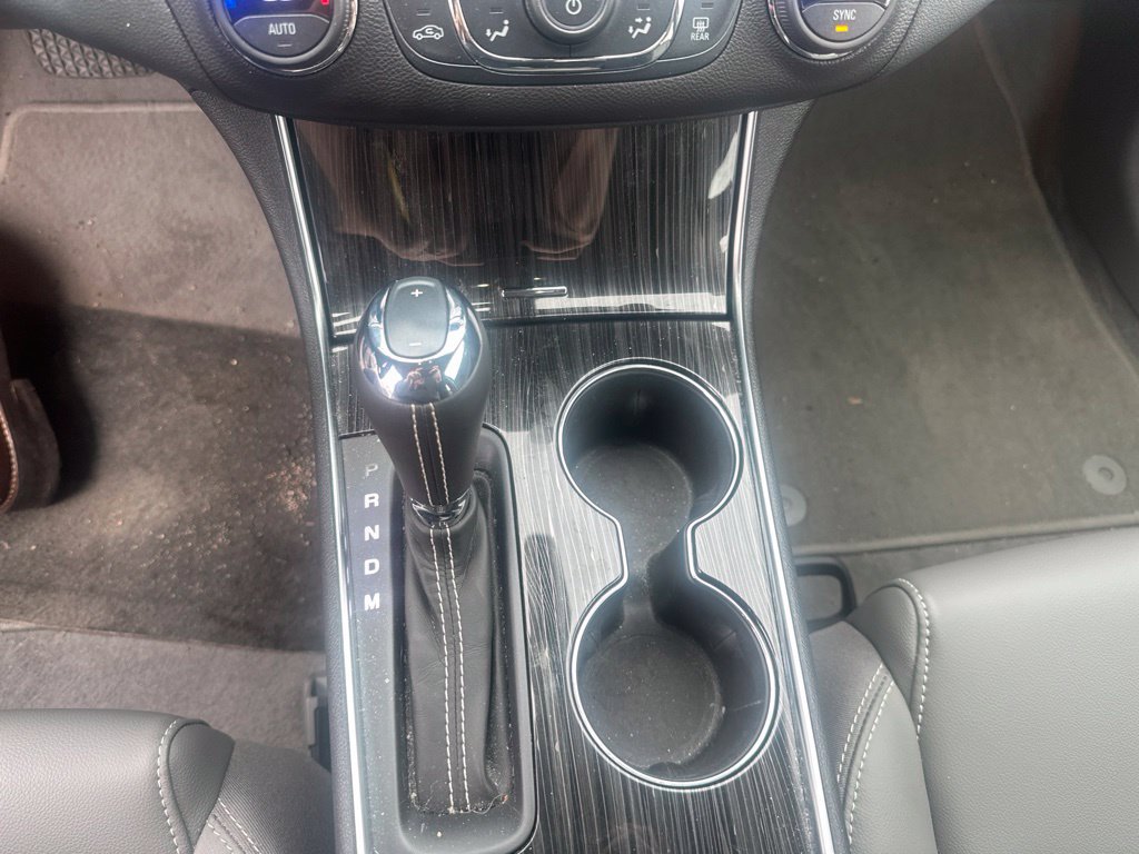 Certified 2018 Chevrolet Impala LT w/ LT Convenience Package FWD image 10
