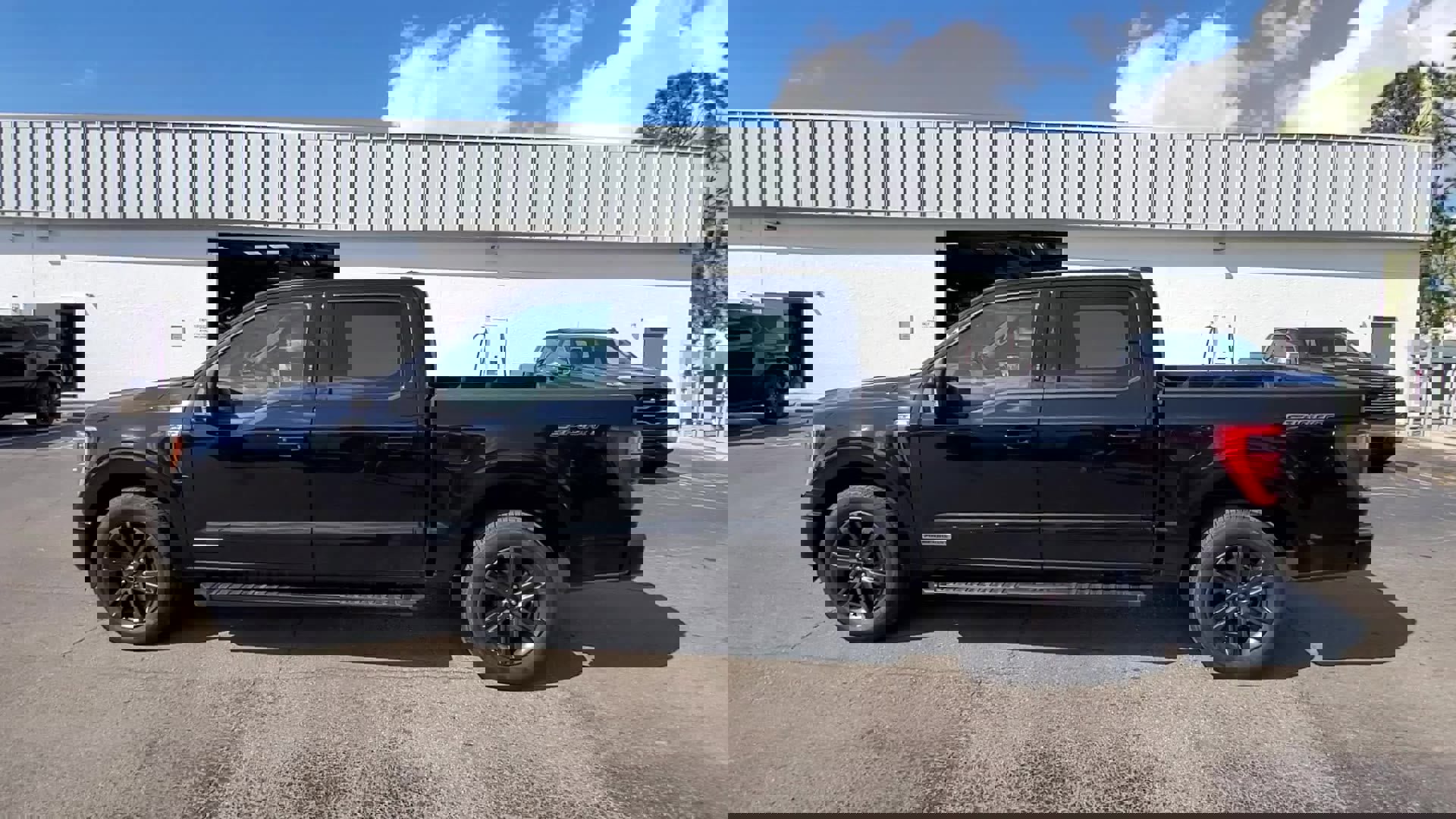 Used 2022 Ford F150 Lariat w/ Equipment Group 502A High image 40