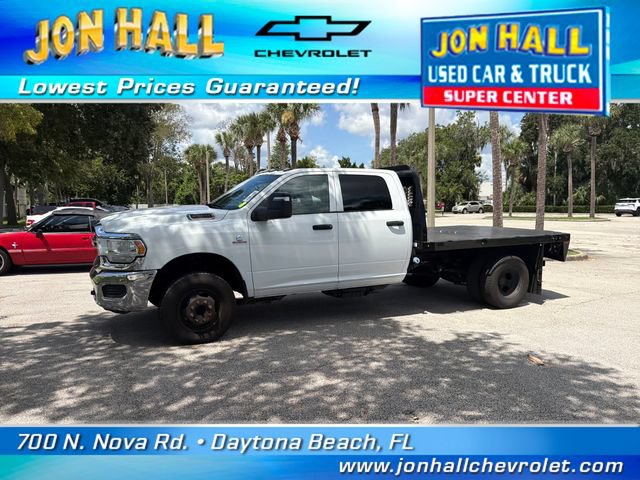 Used 2023 RAM 3500 Tradesman w/ Chrome Appearance Group AWD/4WD image 3