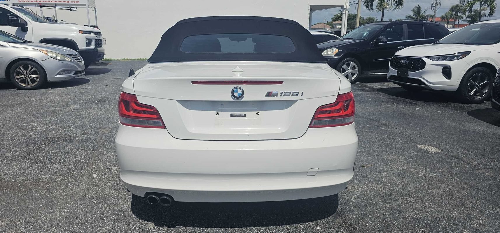 Used 2013 BMW 128i Convertible RWD image 4