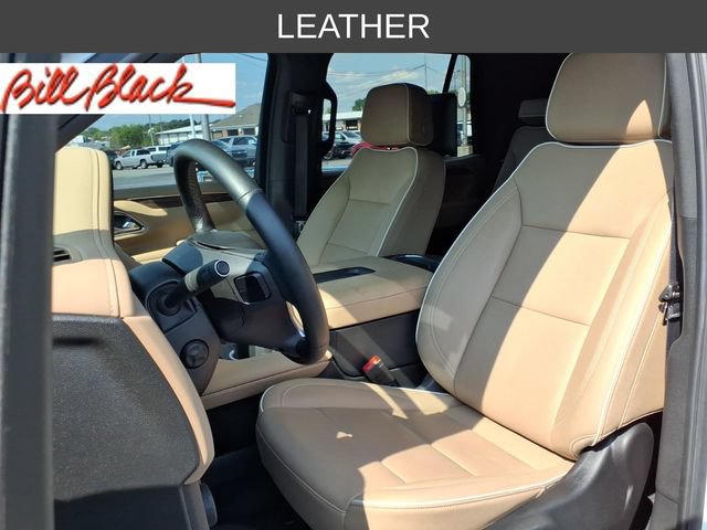 Used 2024 Chevrolet Tahoe Premier w/ Premium Package AWD/4WD image 5
