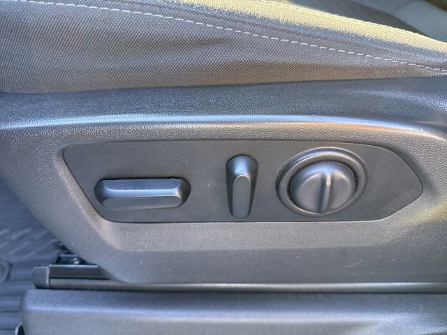 Used 2020 Chevrolet Silverado 1500 LT Trail Boss image 11