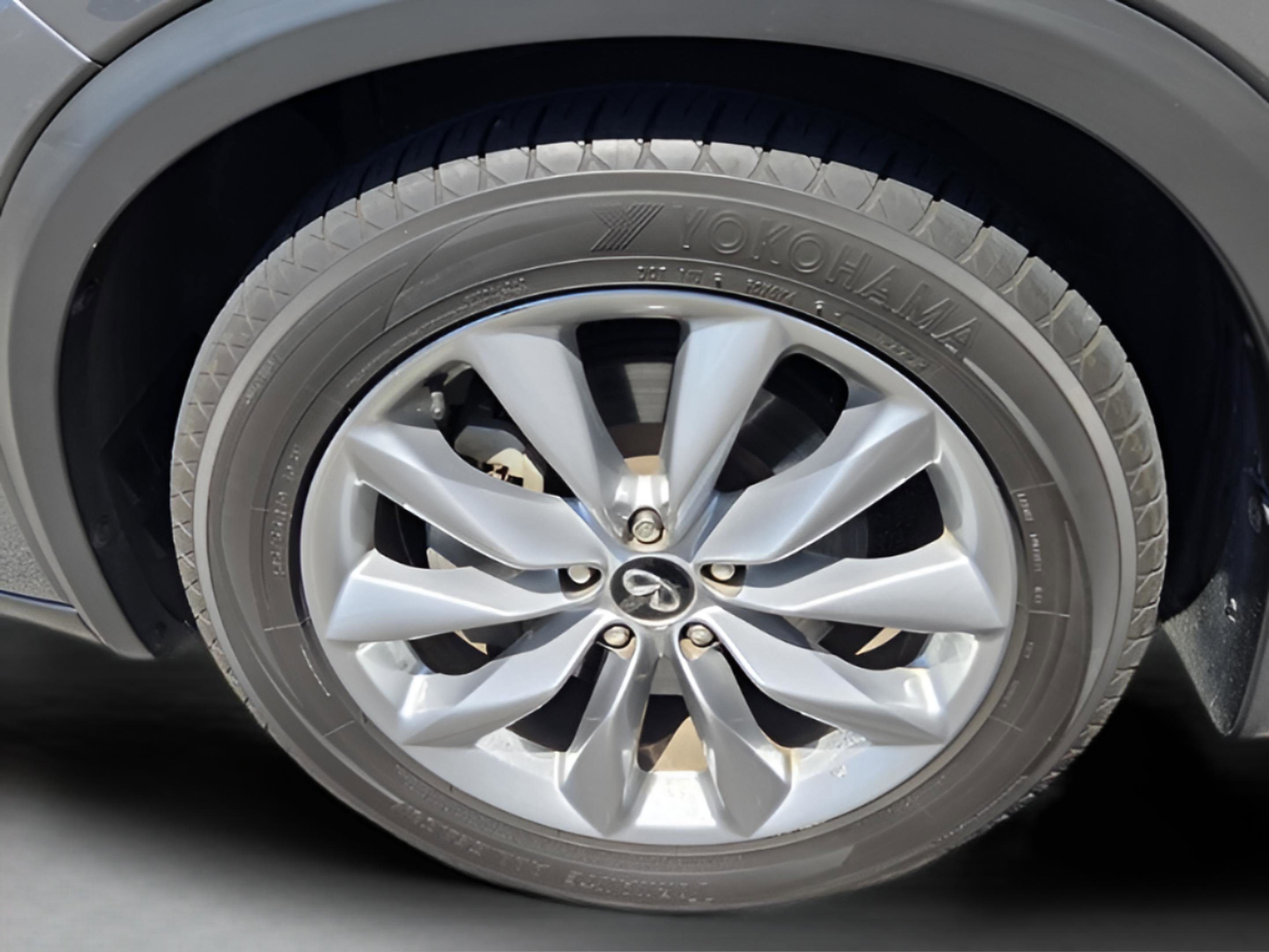 Used 2020 INFINITI QX50 Luxe image 30