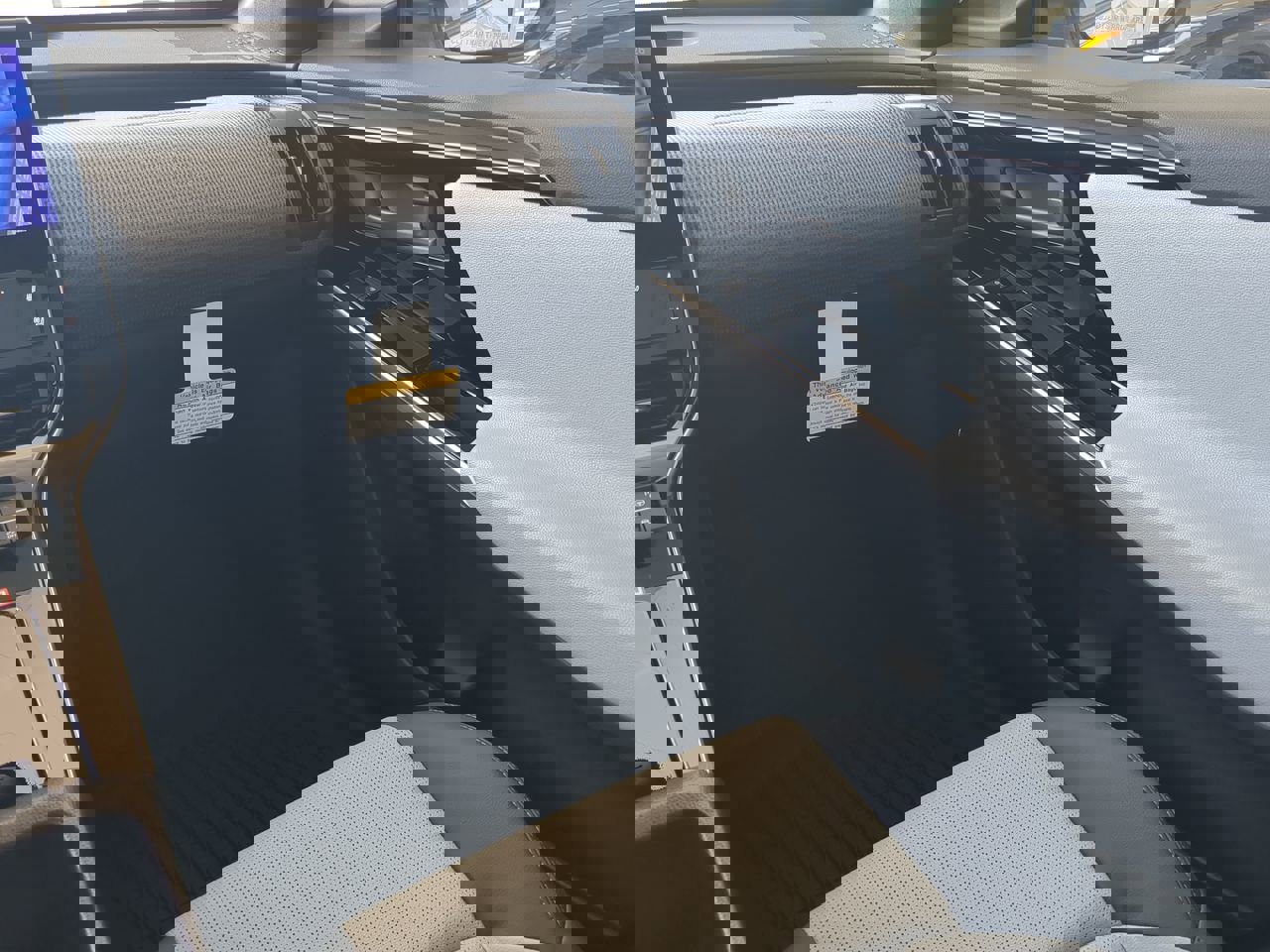 New 2025 Subaru Solterra Touring w/ Touring Package image 16