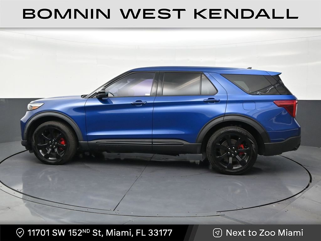 Used 2022 Ford Explorer ST w/ Equipment Group 401A image 2