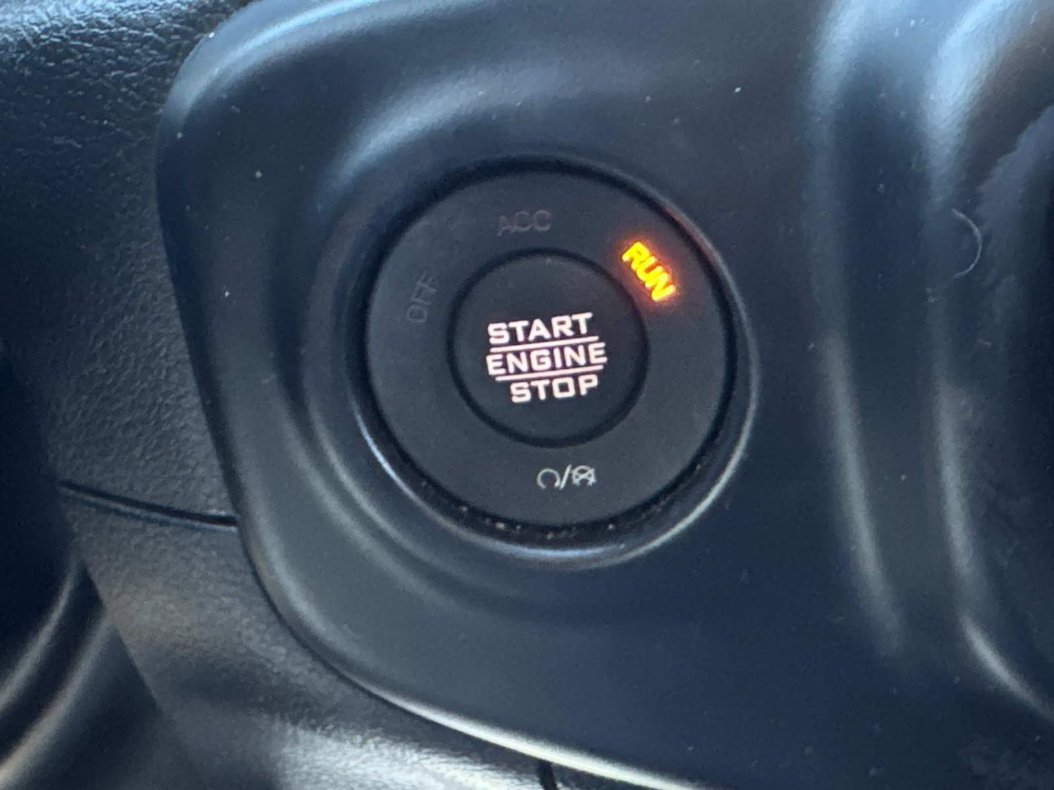 Used 2022 Jeep Wrangler Sport AWD/4WD image 34
