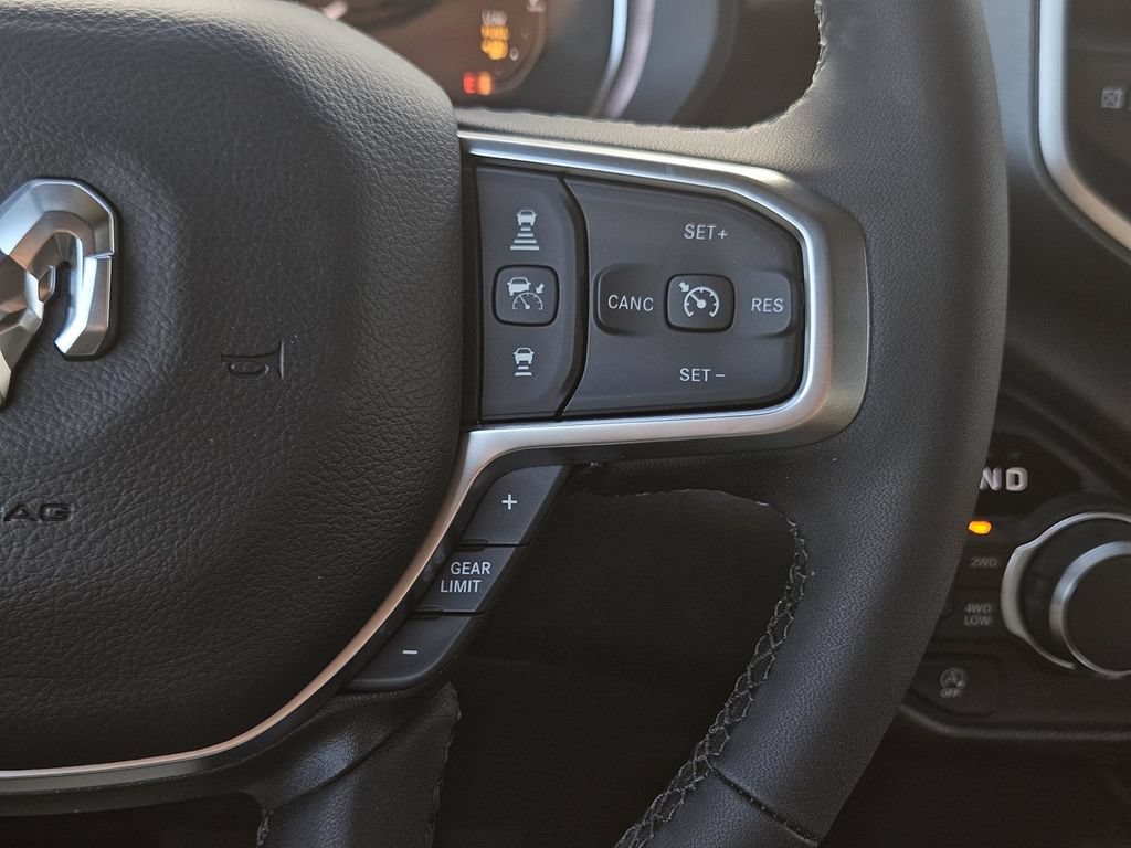 Used 2026 RAM 1500 4x4 Crew Cab image 18