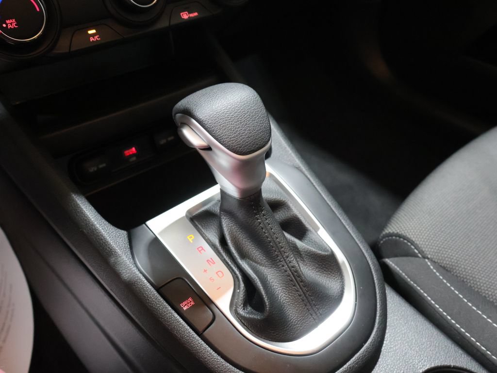 Used 2023 Kia Forte LXS w/ LXS Technology Package FWD image 28
