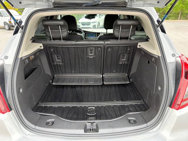 Used 2021 Buick Encore Preferred w/ Safety Package II AWD/4WD image 18