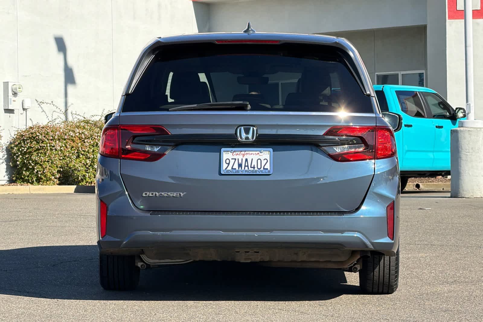 Used 2025 Honda Odyssey EX-L image 8