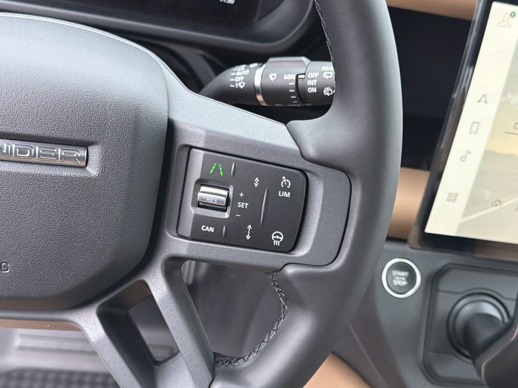 New 2026 Land Rover Defender 110 X-Dynamic SE image 24