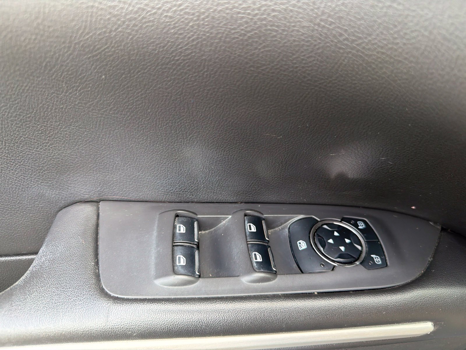 Used 2013 Lincoln MKZ FWD image 18