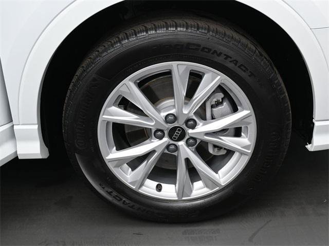 Certified 2025 Audi Q3 2.0T Premium Plus w/ Premium Plus Package image 41