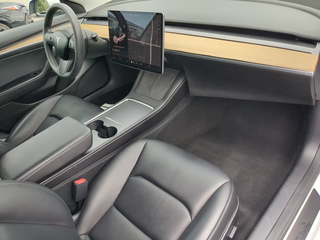 Used 2021 Tesla Model 3 Standard Range Plus RWD image 11