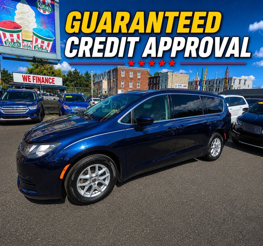 Used 2020 Chrysler Voyager Lxi FWD image 2