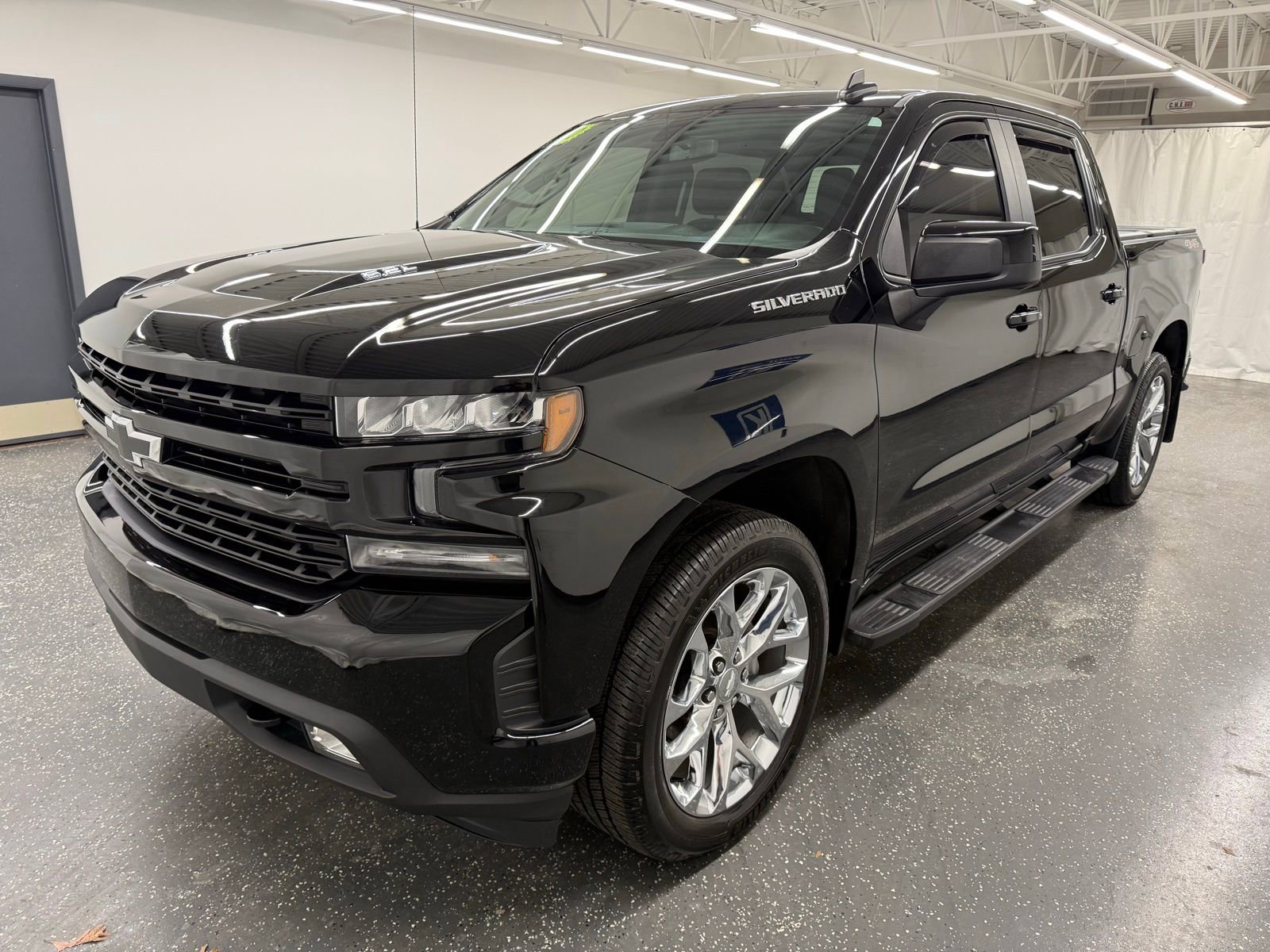 Used 2020 Chevrolet Silverado 1500 RST w/ All-Star Edition image 4