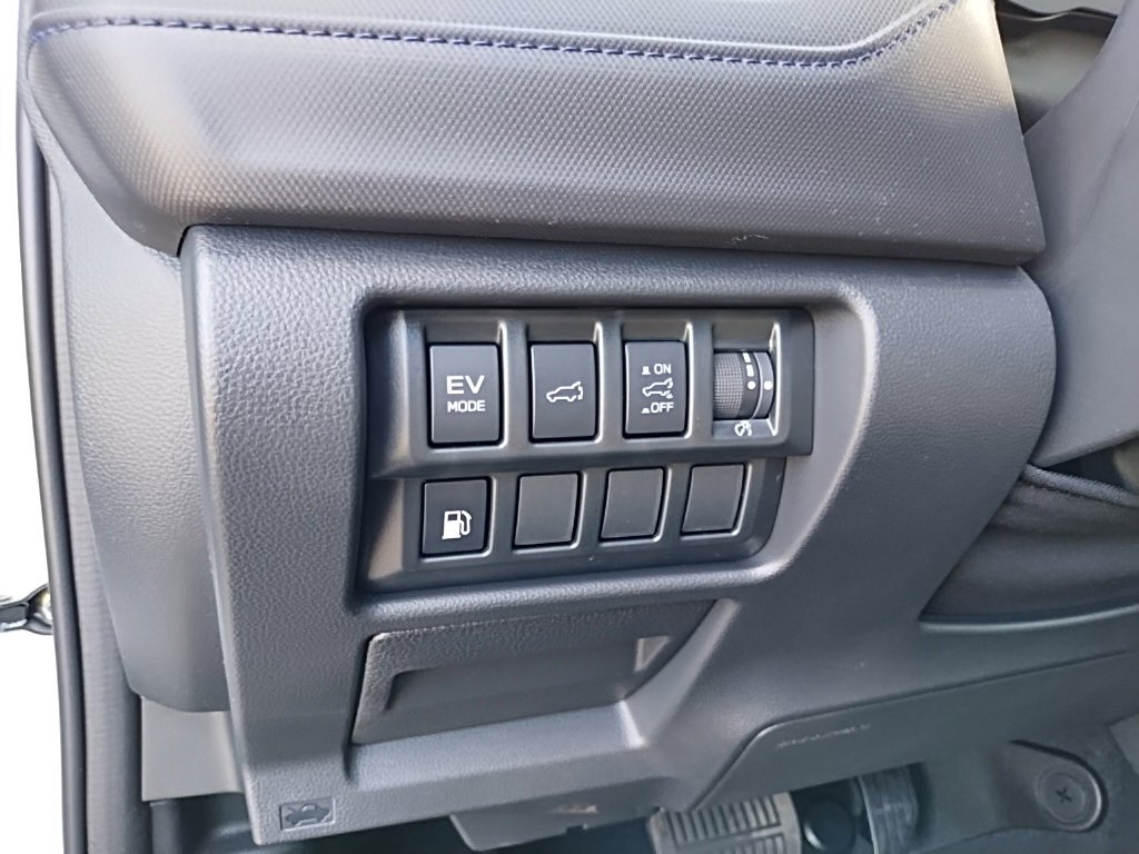 New 2025 Subaru Forester Limited w/ Popular Package image 20