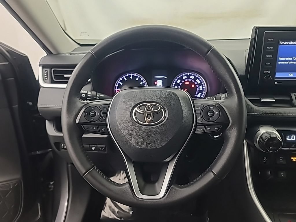 Used 2021 Toyota RAV4 XLE Premium AWD/4WD image 32