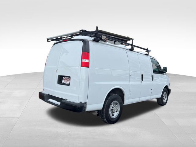 Used 2022 Chevrolet Express 3500 Work Van w/ Driver Convenience Package image 5
