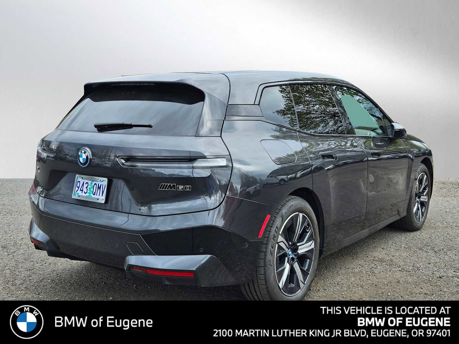 Used 2025 BMW iX M60 image 3