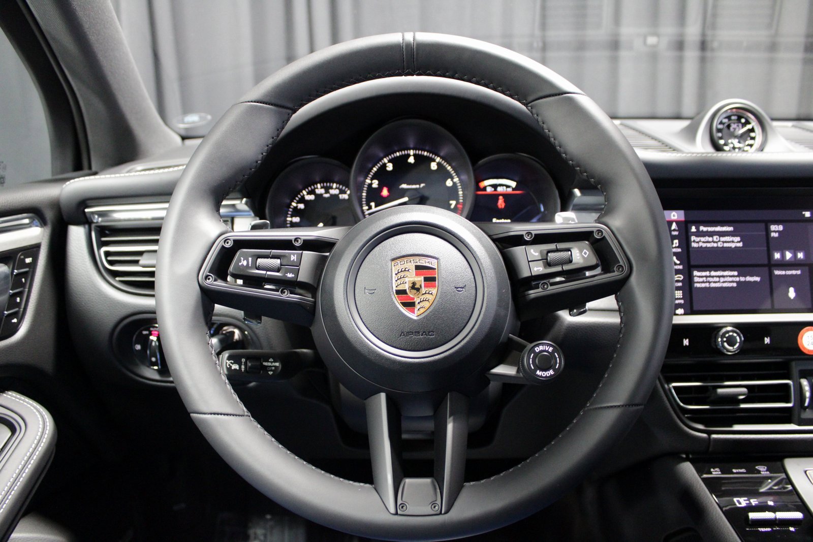 New 2026 Porsche Macan Turbo image 26