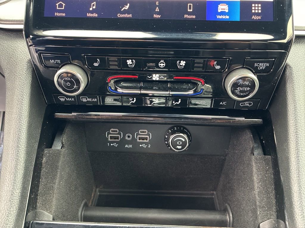Used 2022 Jeep Grand Cherokee Overland w/ MOPAR Finishing Package AWD/4WD image 15