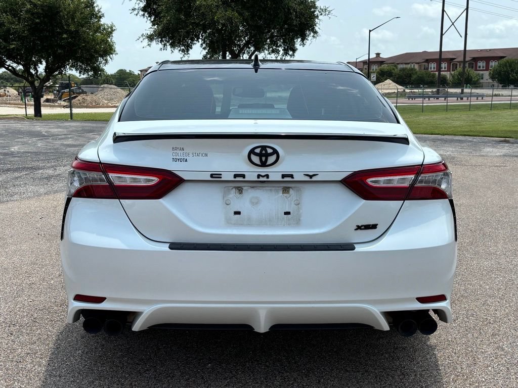 Used 2019 Toyota Camry XSE FWD image 5