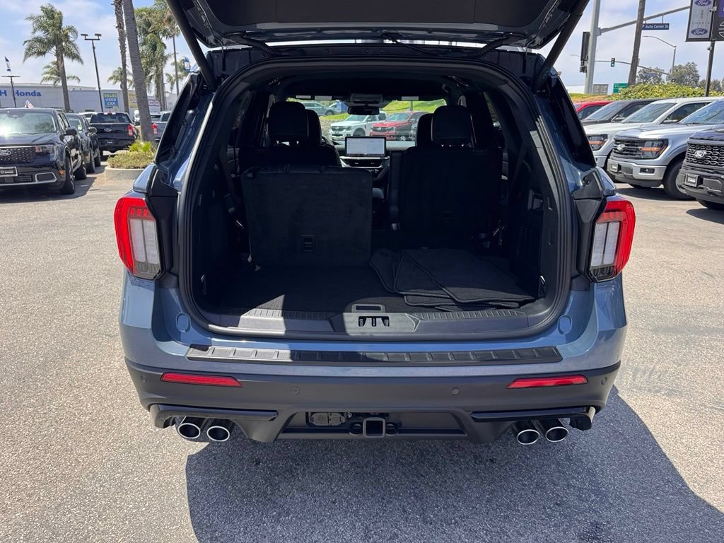 Used 2026 Ford Explorer ST RWD image 13