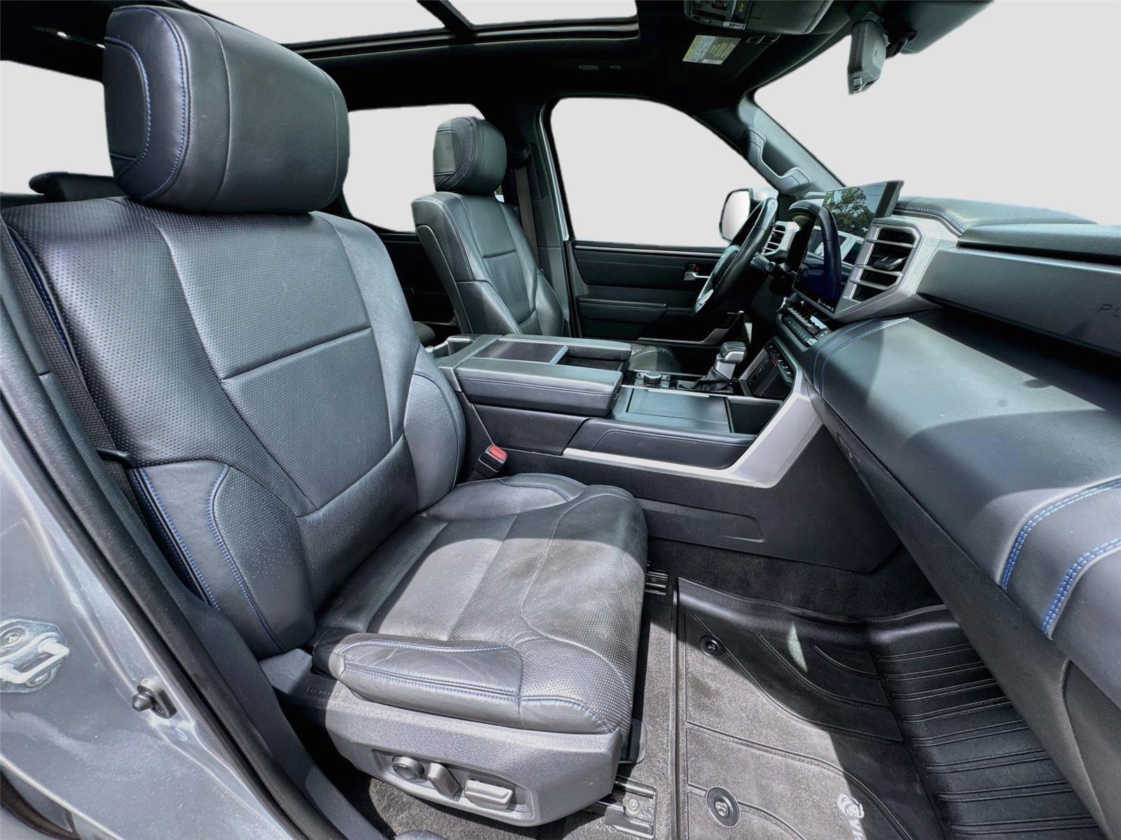 Used 2022 Toyota Tundra Platinum AWD/4WD image 23