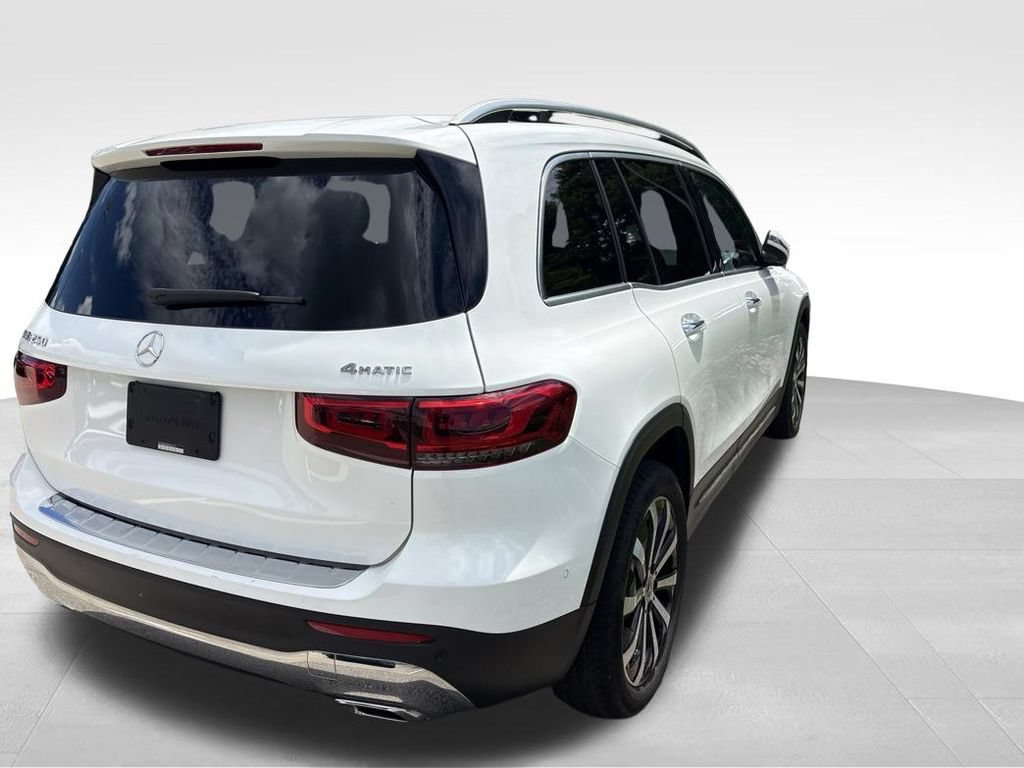 Used 2022 Mercedes-Benz GLB 250 4MATIC image 10