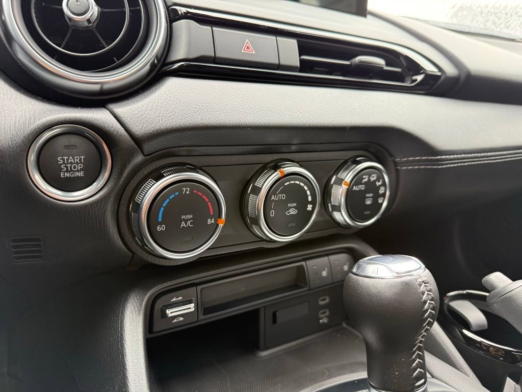 New 2025 MAZDA MX-5 Miata RF Grand Touring RWD image 34
