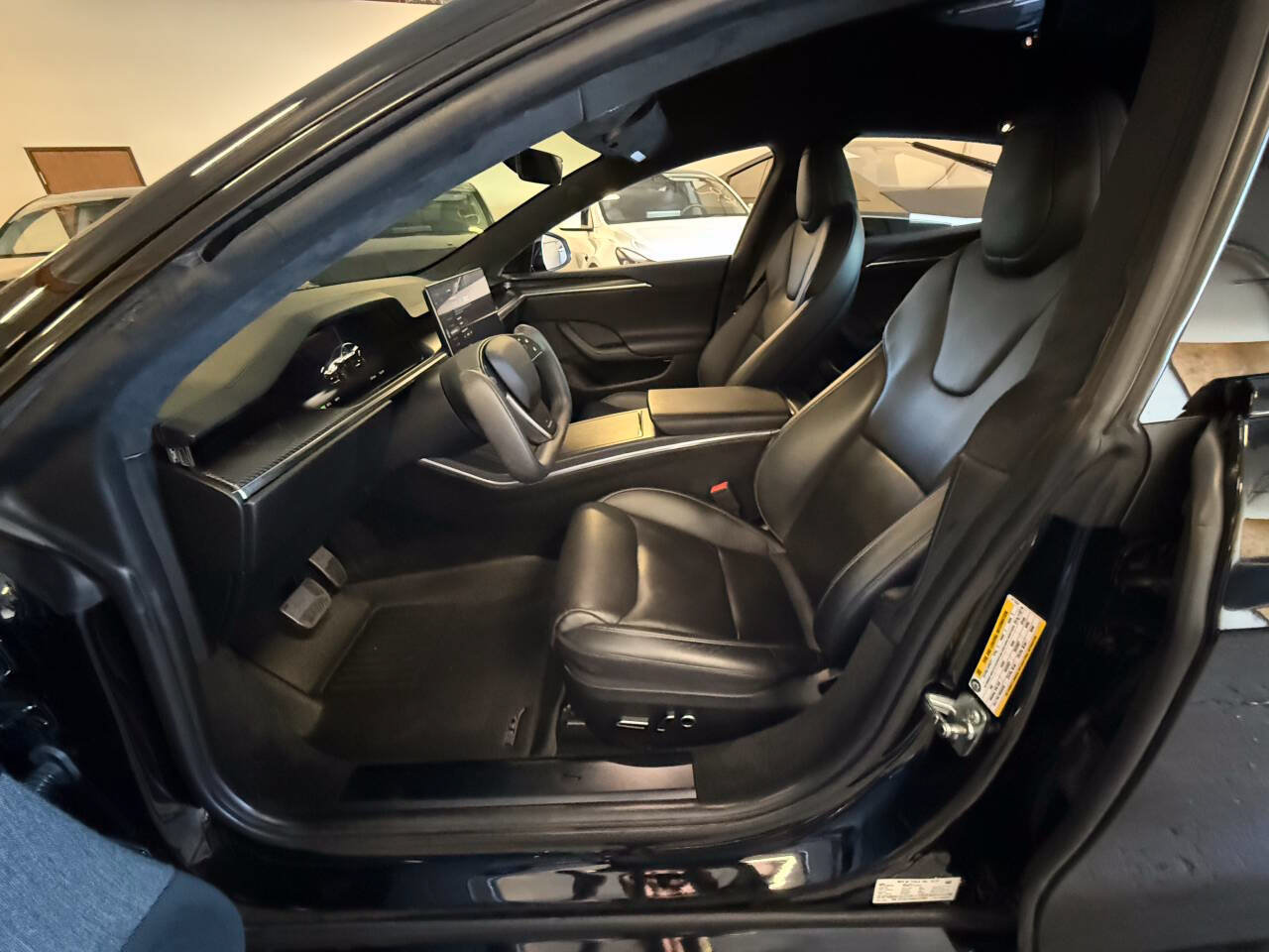 Used 2022 Tesla Model S Plaid AWD/4WD image 20