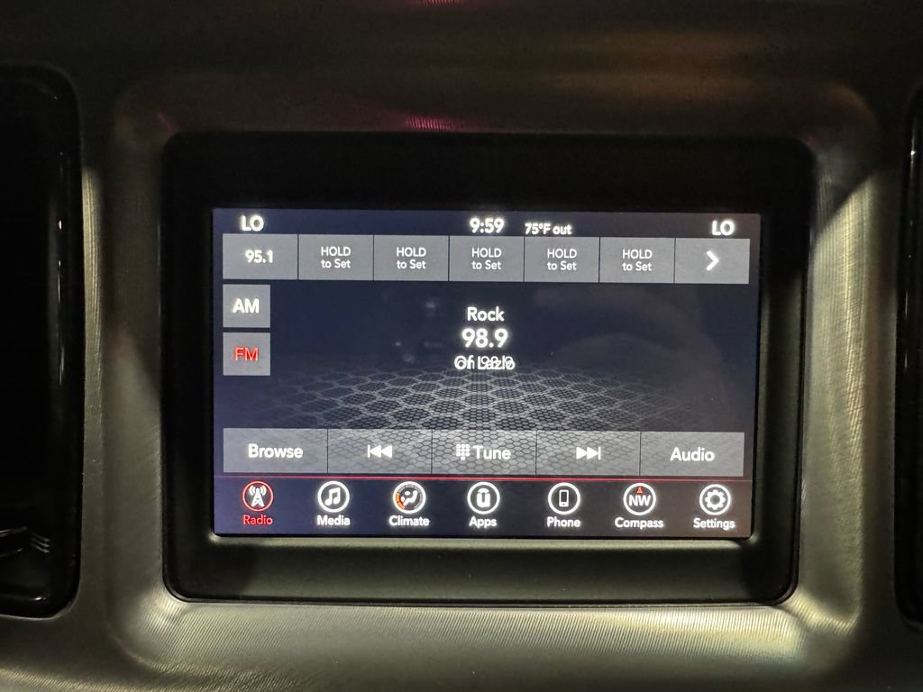 Used 2022 Dodge Challenger GT RWD image 4