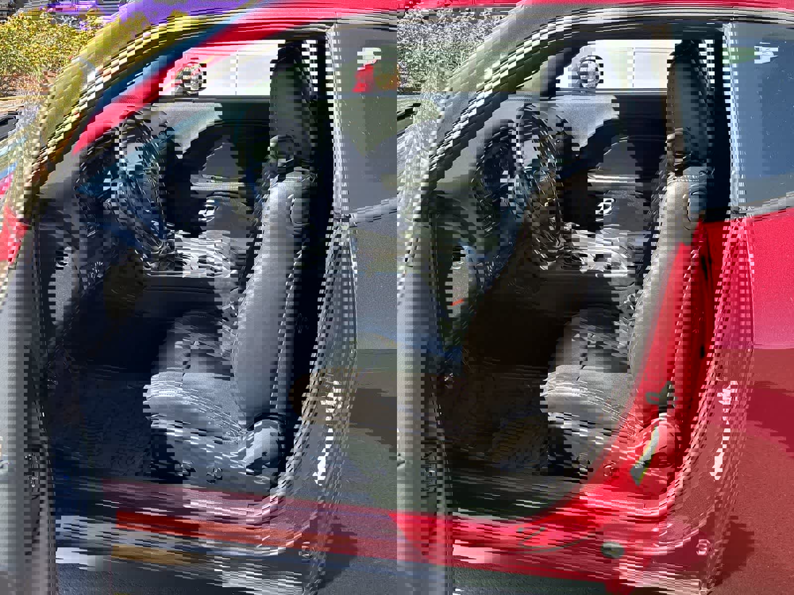 Used 2019 Dodge Challenger SXT w/ Plus Package image 10