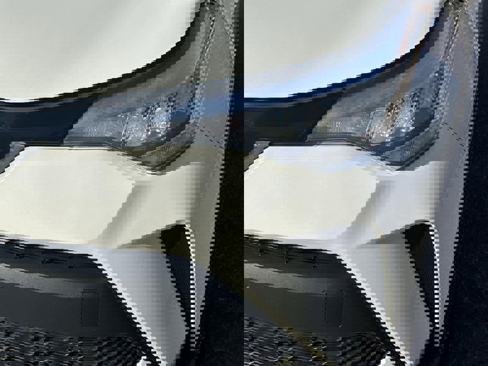 Used 2021 Toyota C-HR XLE image 9