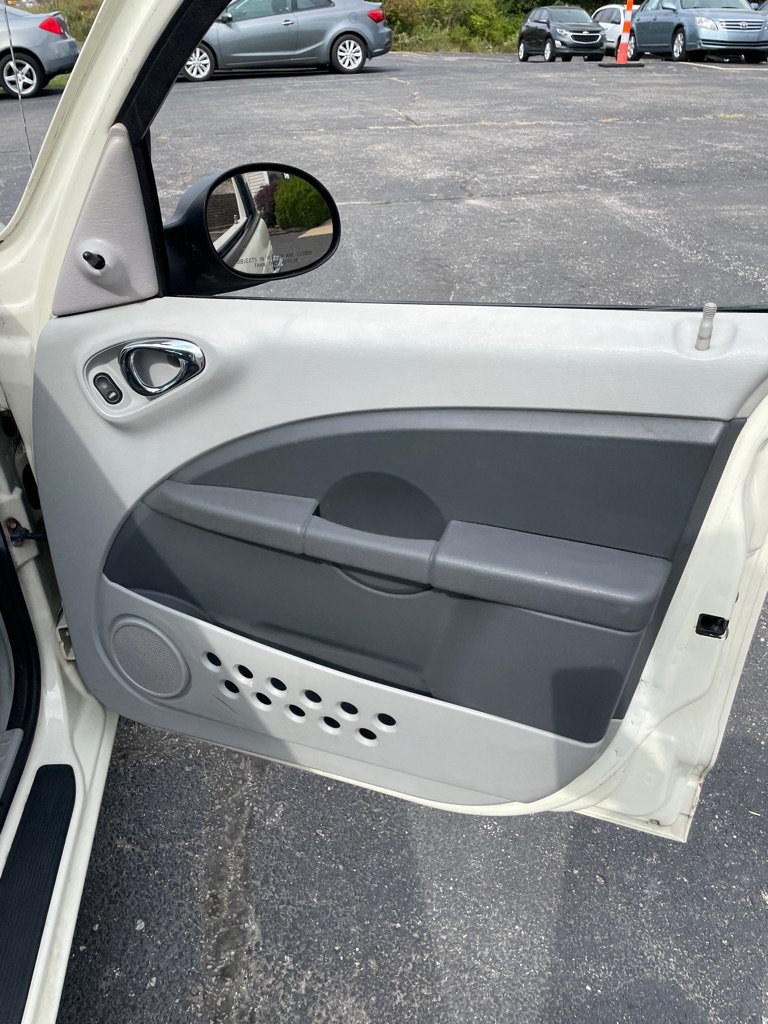Used 2007 Chrysler PT Cruiser FWD image 20