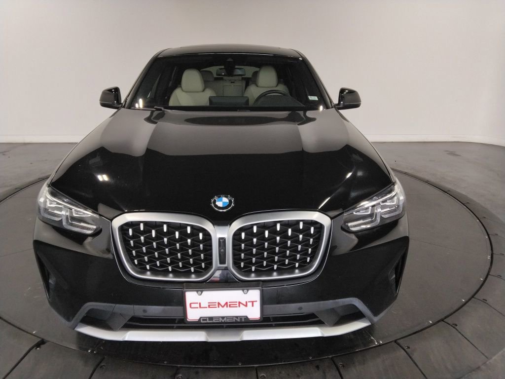Used 2023 BMW X4 xDrive30i w/ Premium Package image 3