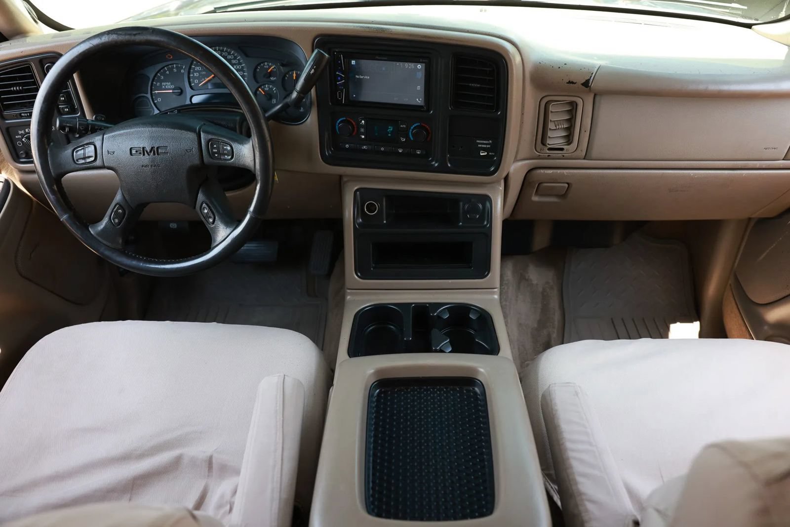 Used 2004 GMC Sierra 1500 SLT w/ Light Duty Power Package AWD/4WD image 2