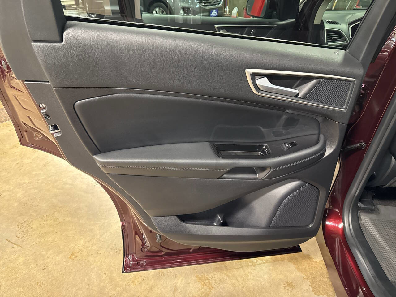 Certified 2020 Ford Edge SEL w/ Convenience Package image 17