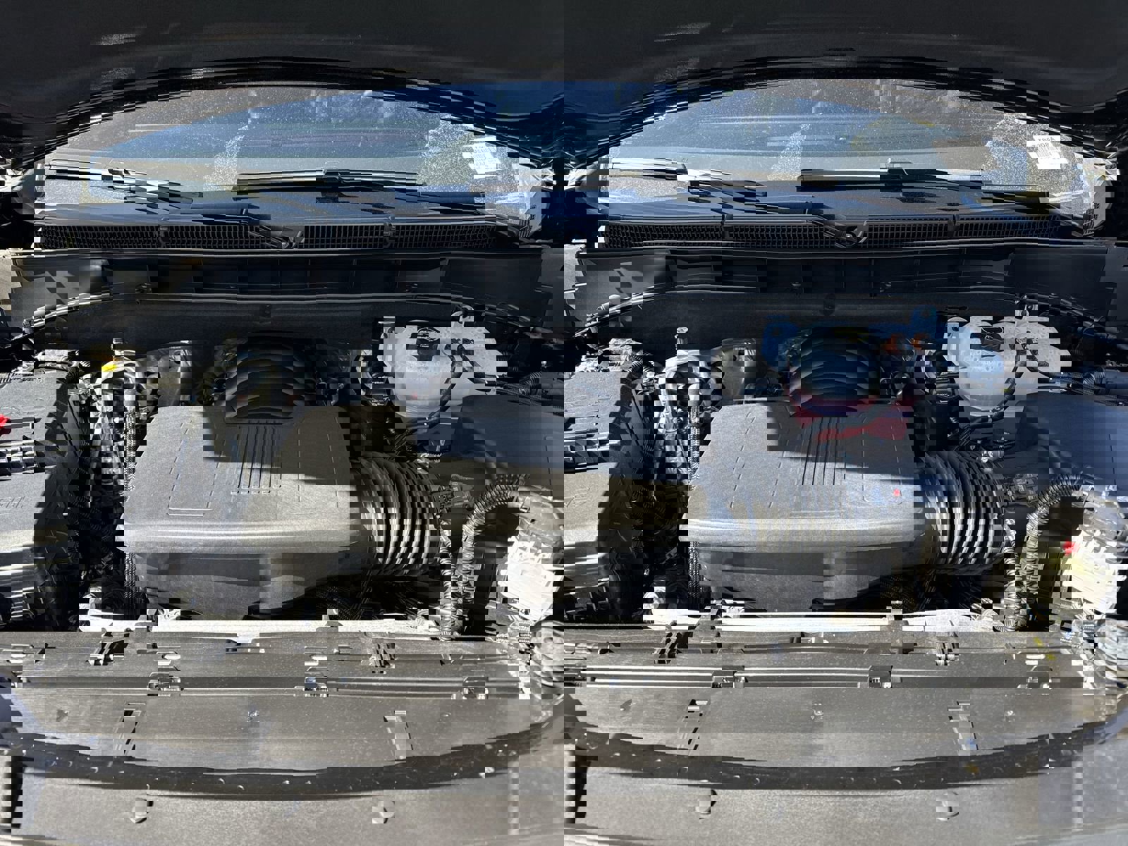 Used 2025 Cadillac Escalade Premium Luxury w/ Touring Package image 36